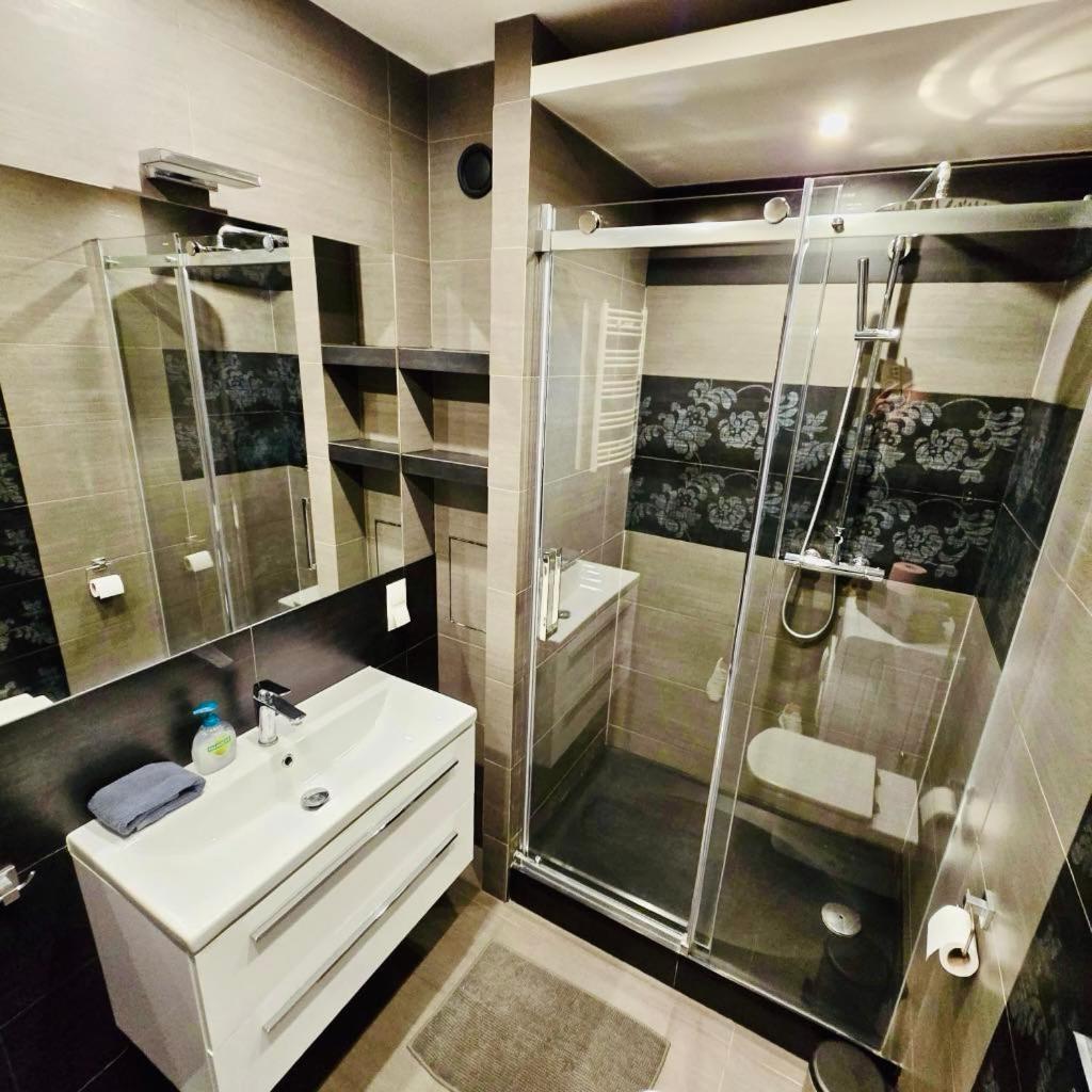 Apartament Z Widokiem Na Wawel W Centrum Miasta คราคูฟ ภายนอก รูปภาพ